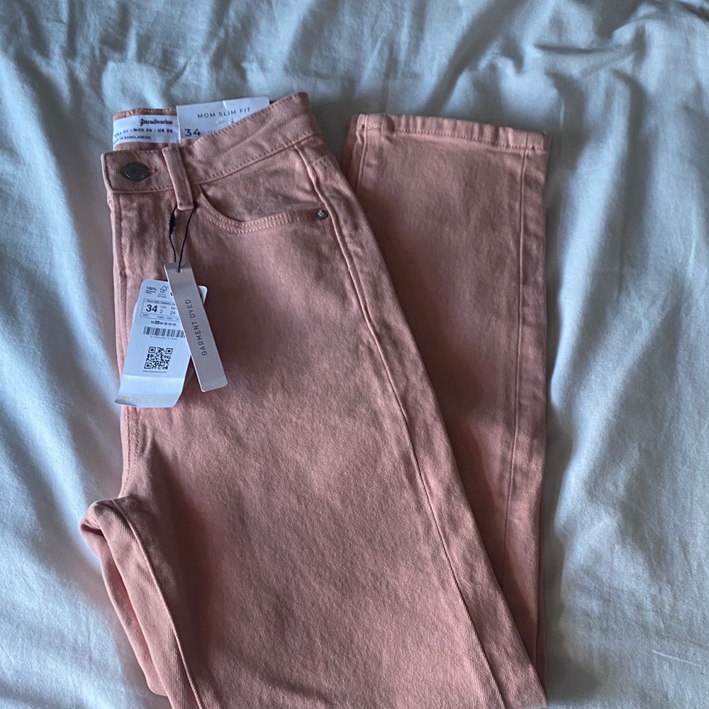 Stradivarius Women's Straight Leg Jeans